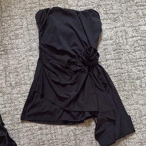 Elegant Black Strapless Dress